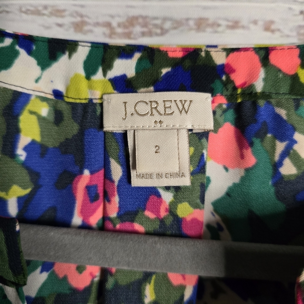 J.Crew colorful floral Sleeveless Vneck  blouse size 2 preppy cottagecore top‎ - Picture 2 of 5